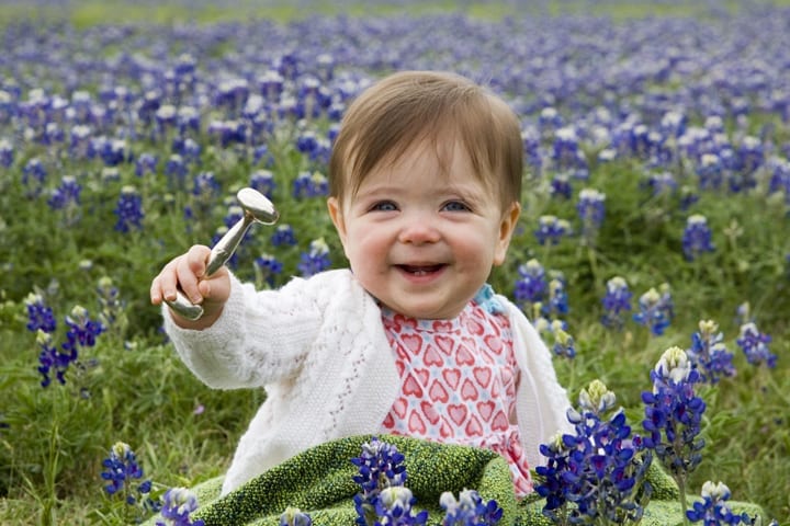 Catarina & Family – Bluebonnet Portrait Session