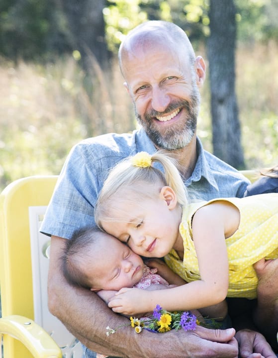 Wimberley Creekside – Spring Family Portrait Session