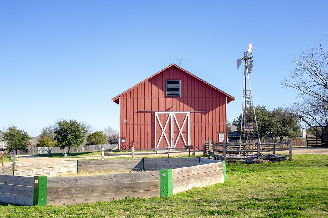 Green Red Barn – Location Scouting in Pflugerville