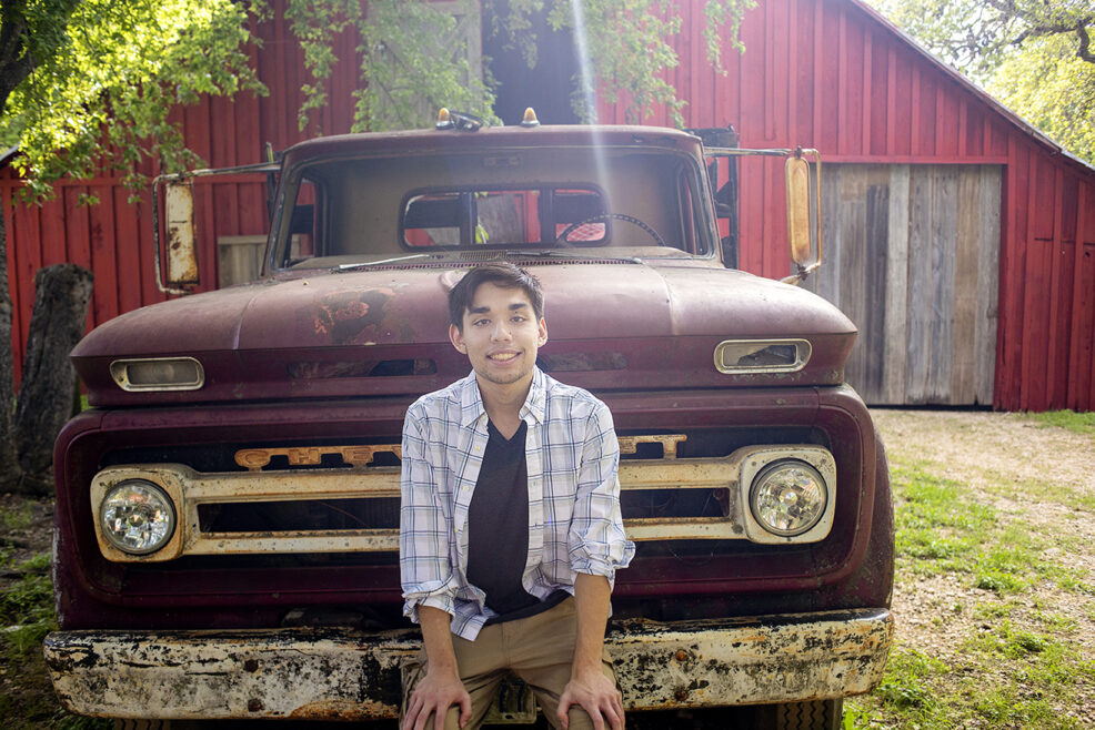 old settlers association park round rock senior photo session