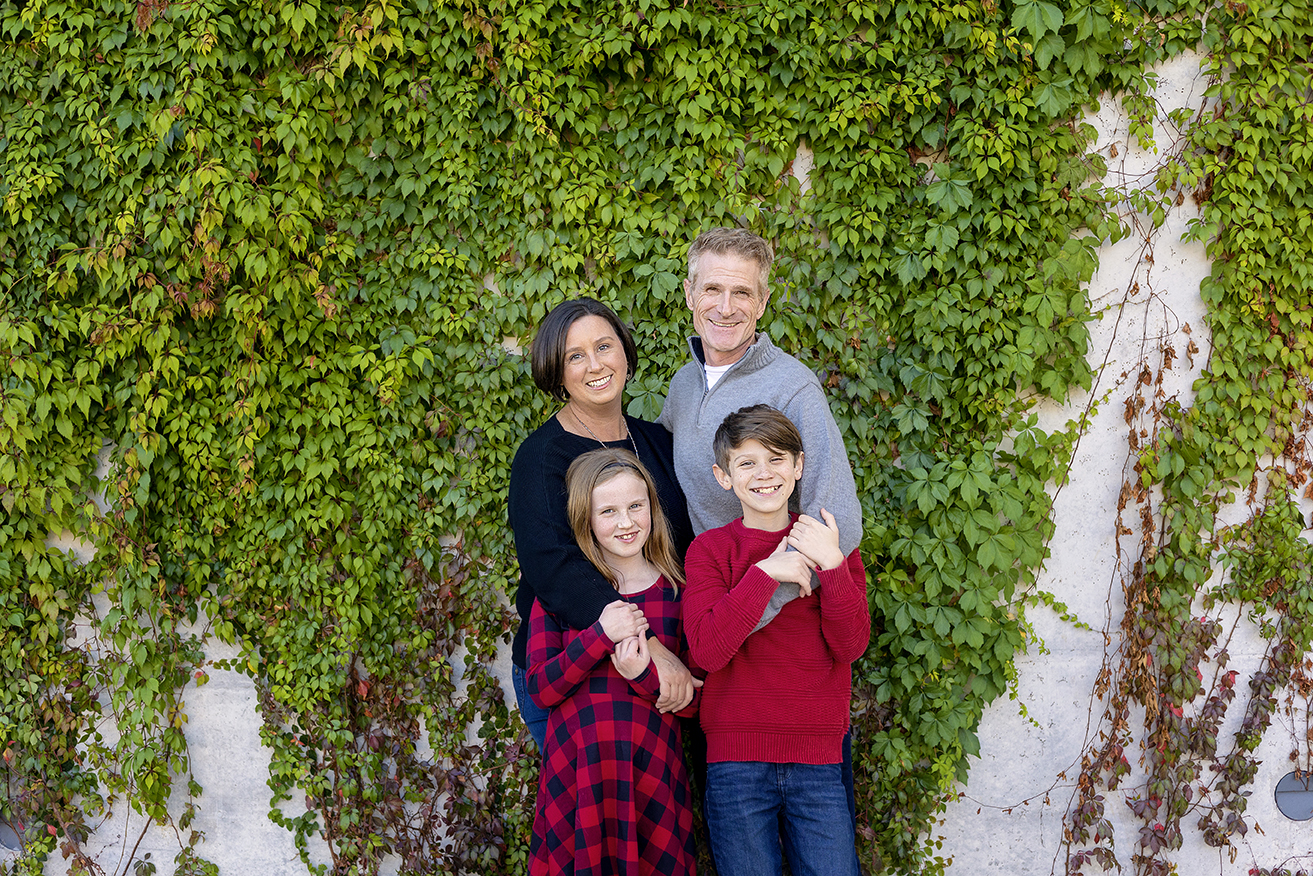 Waterloo Greenway Park – Family Photo Session