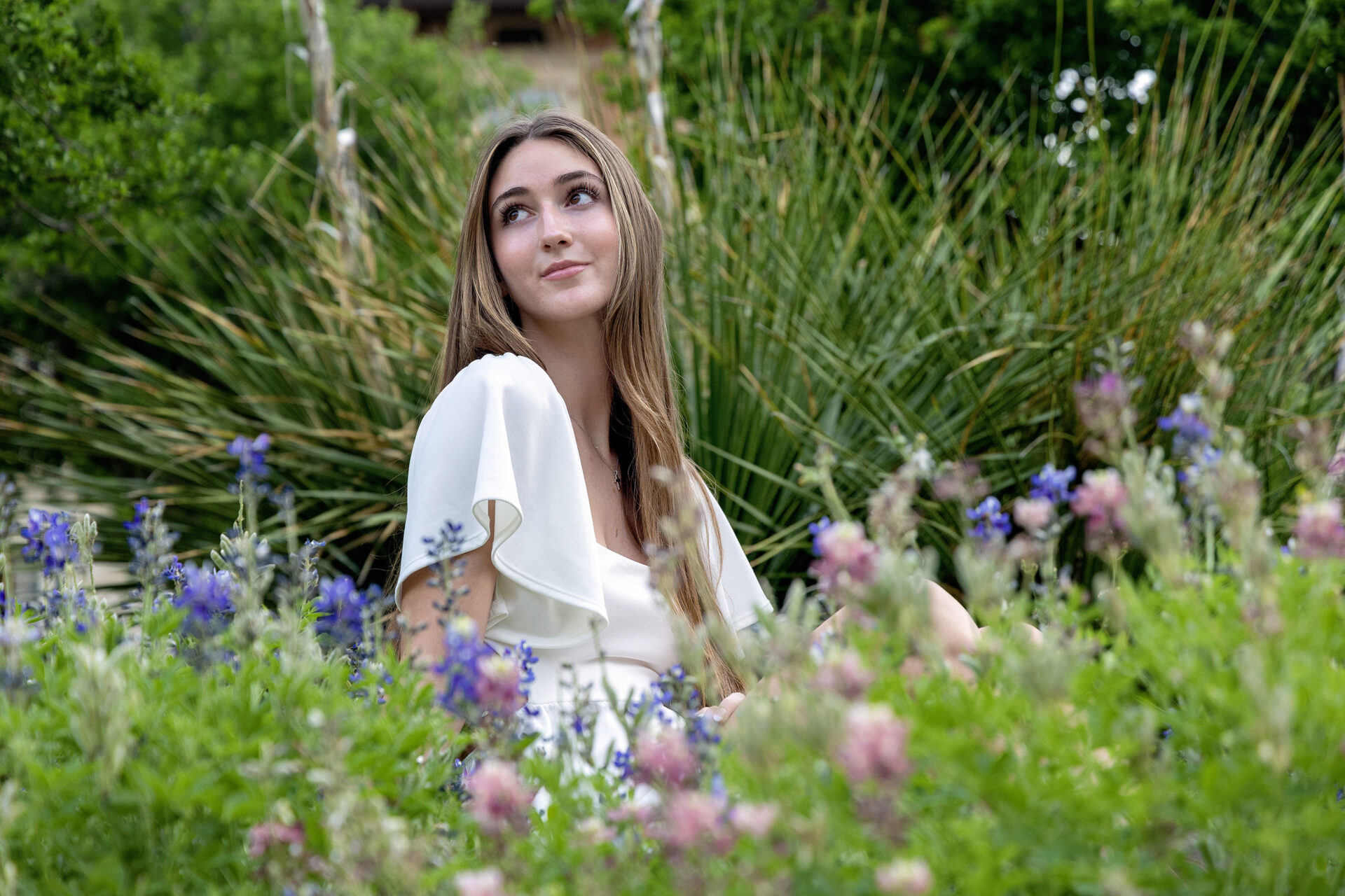 Senior Photo Session in bluebonnets