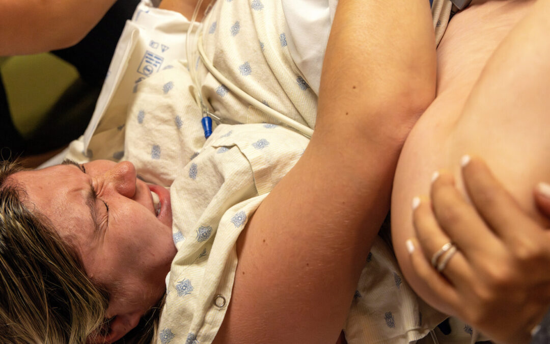 birth photography at Seton Hospital - woman pushing in labor
