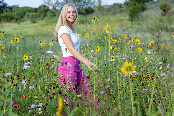 common ford ranch spring senior photo session austin