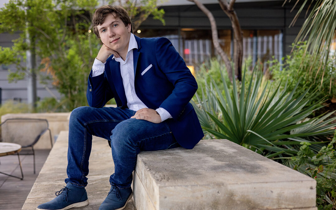 Austin Central Library senior photo session