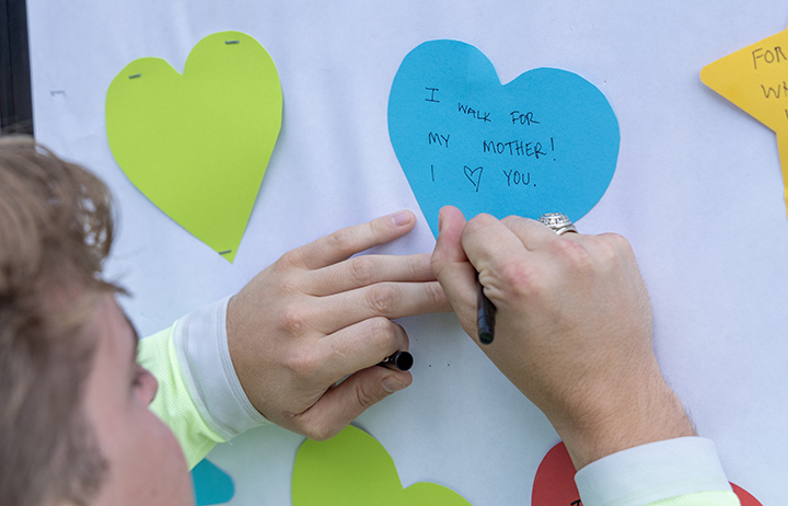 thm_2023_nami_walks_event_long_center_015