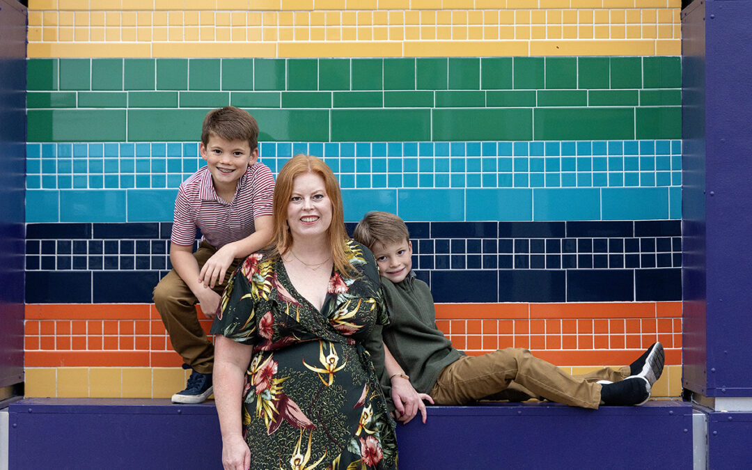 Family photo session at the Domain mall in Austin, Texas