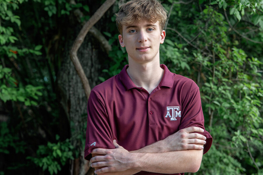 THM_Apr_2025_Senior_Family_Photos_Red_Bud_Isle_Park_101 copy