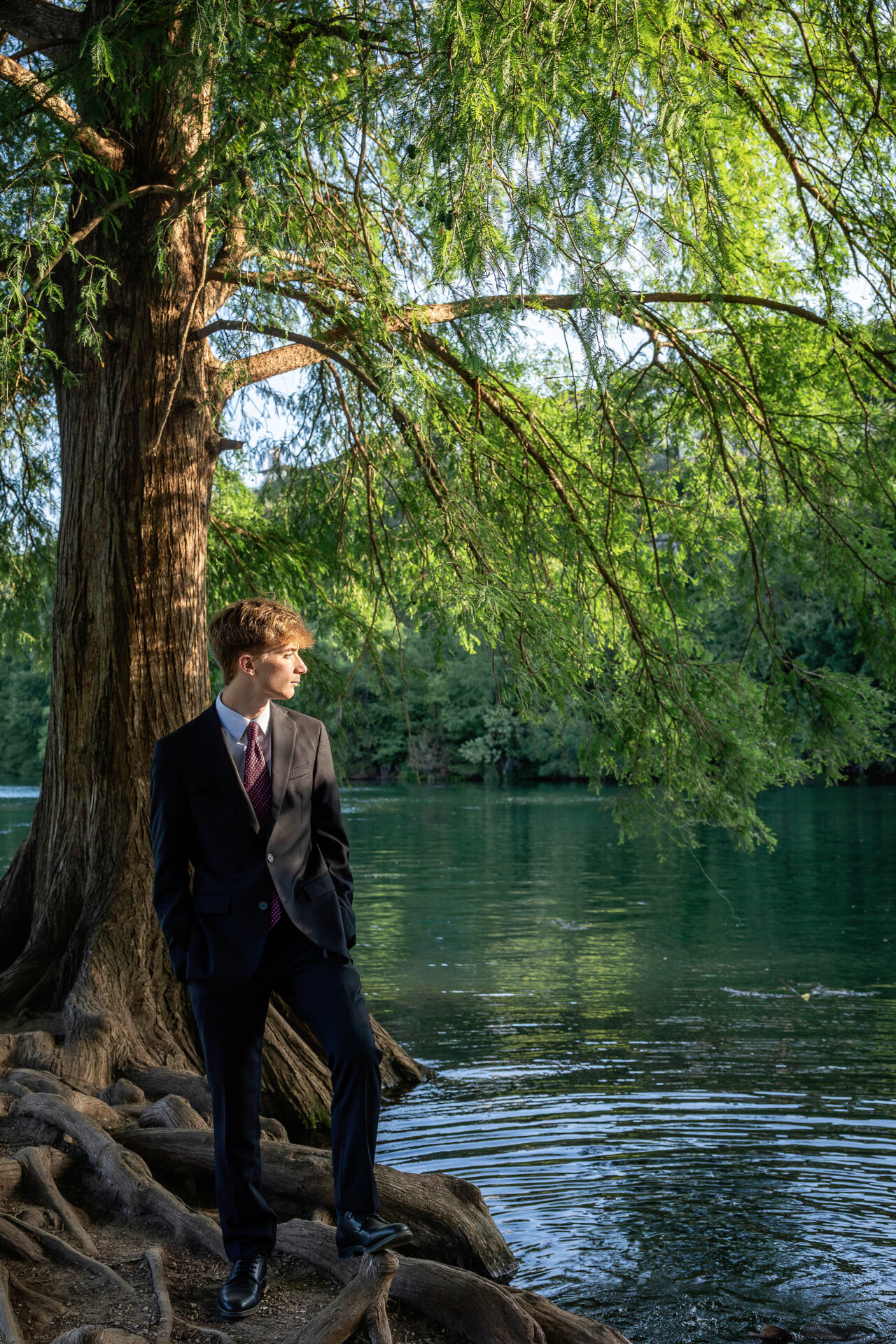 thm_apr_2025_senior_family_photos_red_bud_isle_park_023