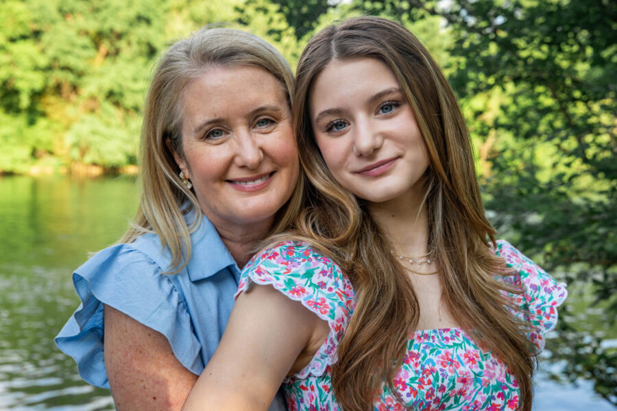 thm_apr_2025_senior_family_photos_red_bud_isle_park_048