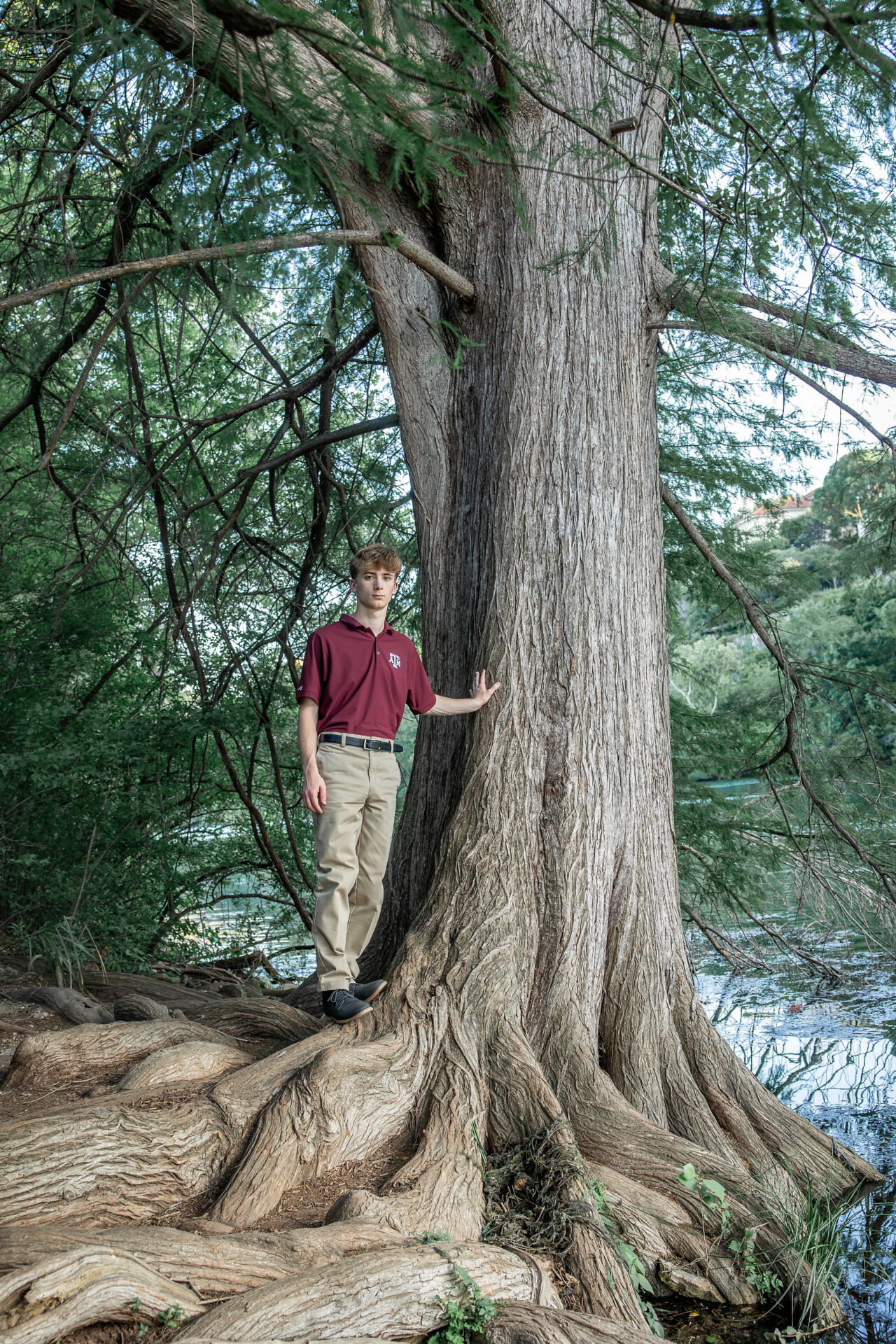 thm_apr_2025_senior_family_photos_red_bud_isle_park_084