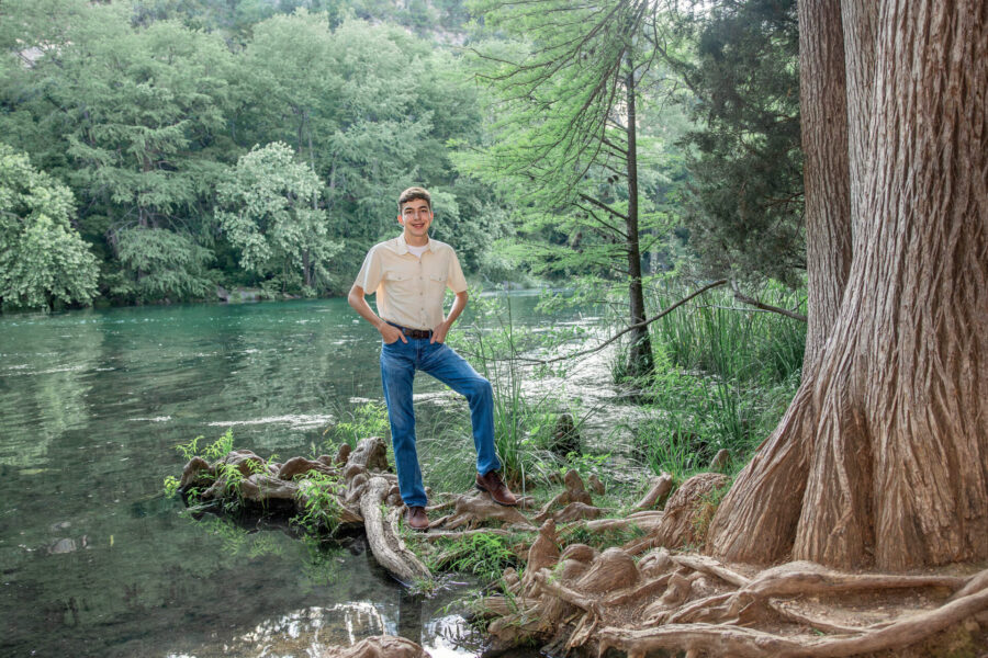 thm_apr_2025_senior_photos_red_bud_isle_016