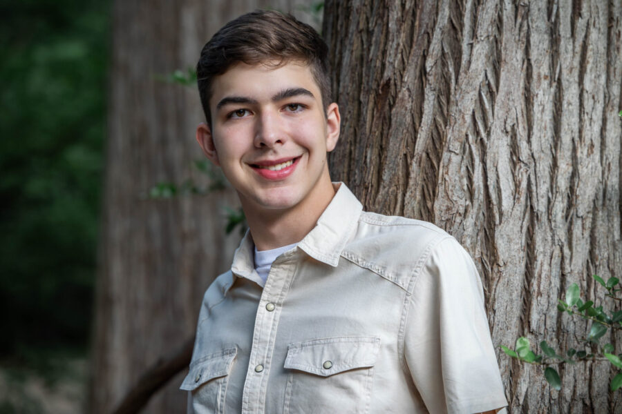 thm_apr_2025_senior_photos_red_bud_isle_029