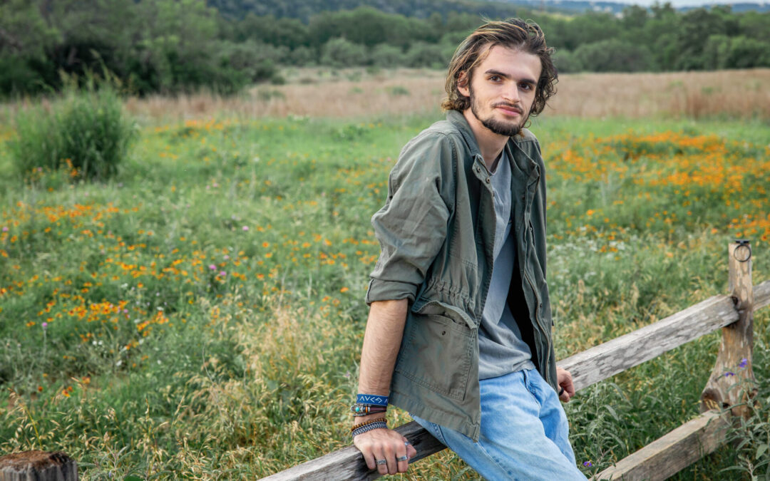 high school senior photo session at commons ford ranch in austin, texas by stephanie friedman photography