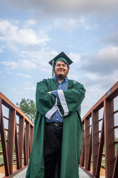 thm_Apr_2025_MA_Senior_Photos_Northwest_Park_047