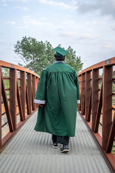 thm_Apr_2025_MA_Senior_Photos_Northwest_Park_051