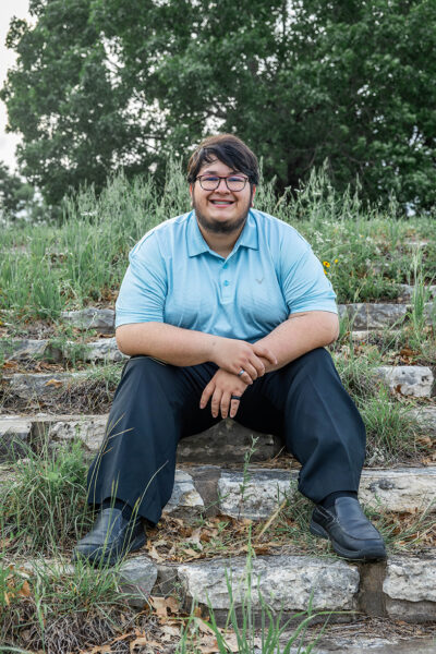 thm_Apr_2025_MA_Senior_Photos_Northwest_Park_071