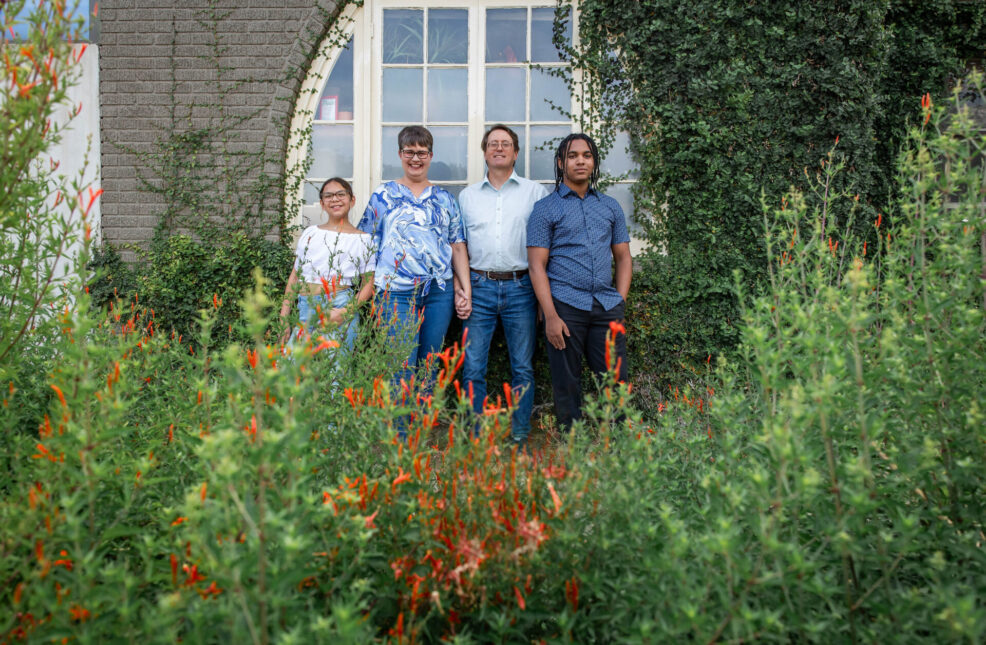 family photo session on south congress avenue in austin by stephanie friedman photography