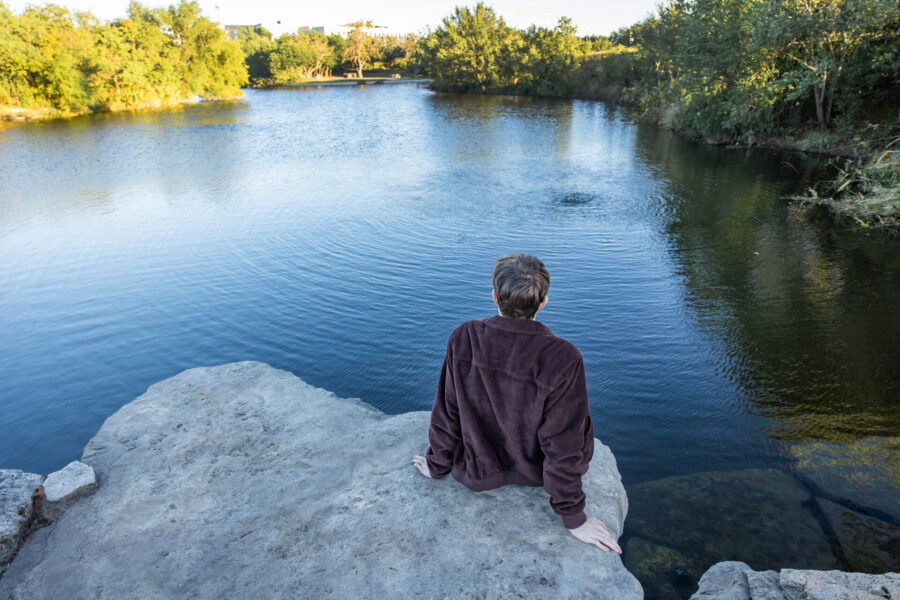 thm_oct_2025_sj_senior_photos_mueller_greenway_park_064