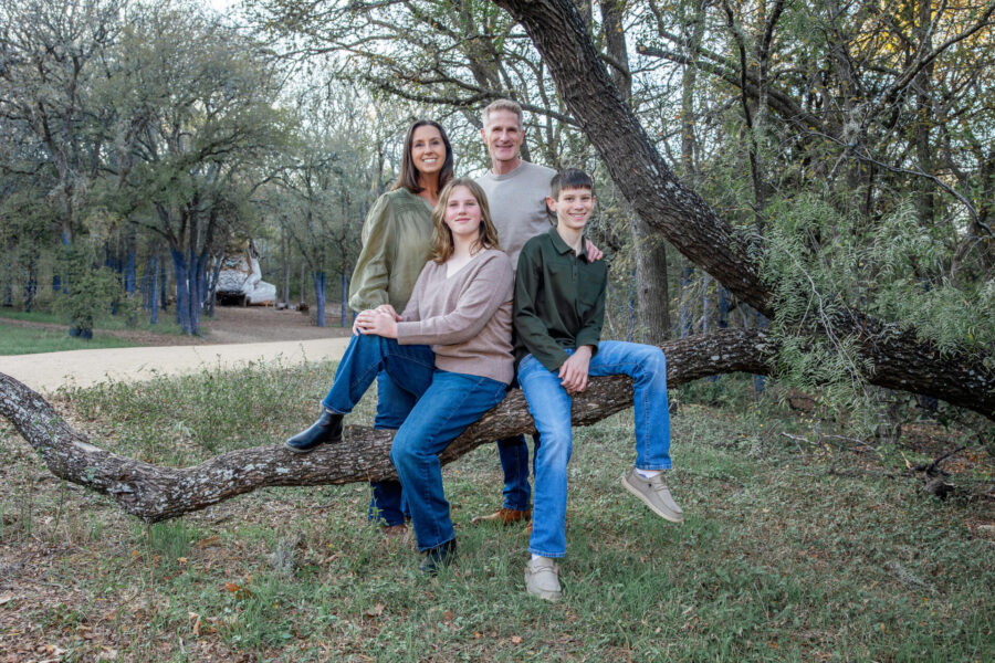 thm_nov_2025_kp_pease_park_family_photos_069