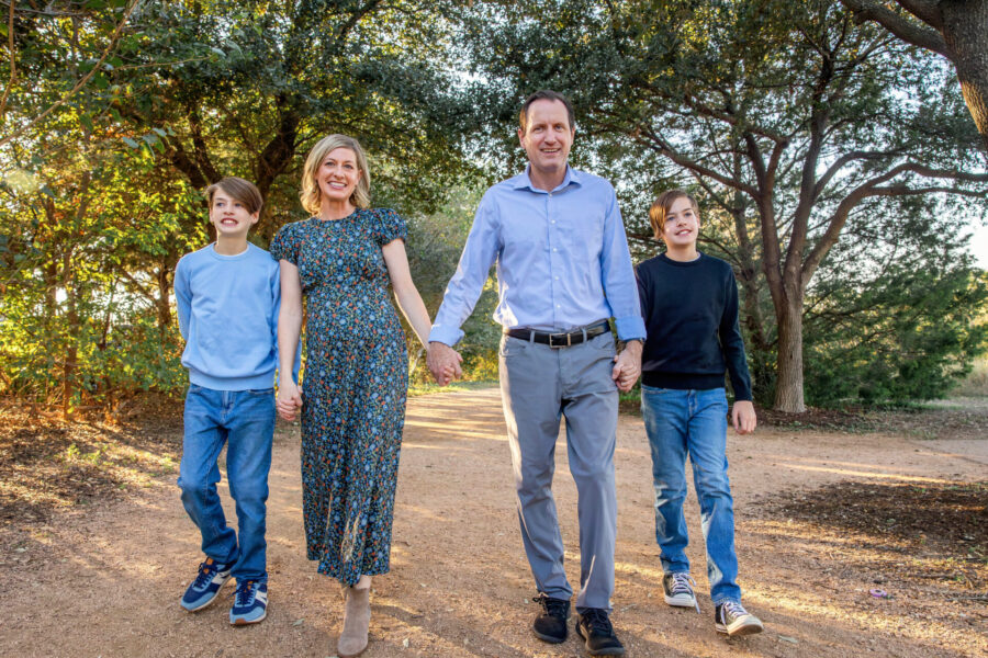 thm_nov_2025_ks_family_photos_mueller_greenway_020