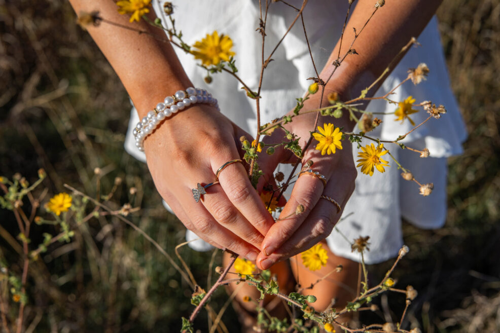 high school senior girl photo session at Mueller Southwest Greenway in East Austin by Stephanie Friedman Photography