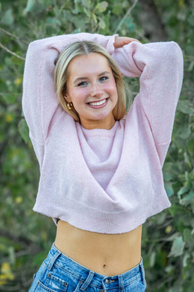 thm_nov_2025_lo_senior_photos_mueller_greenway_071