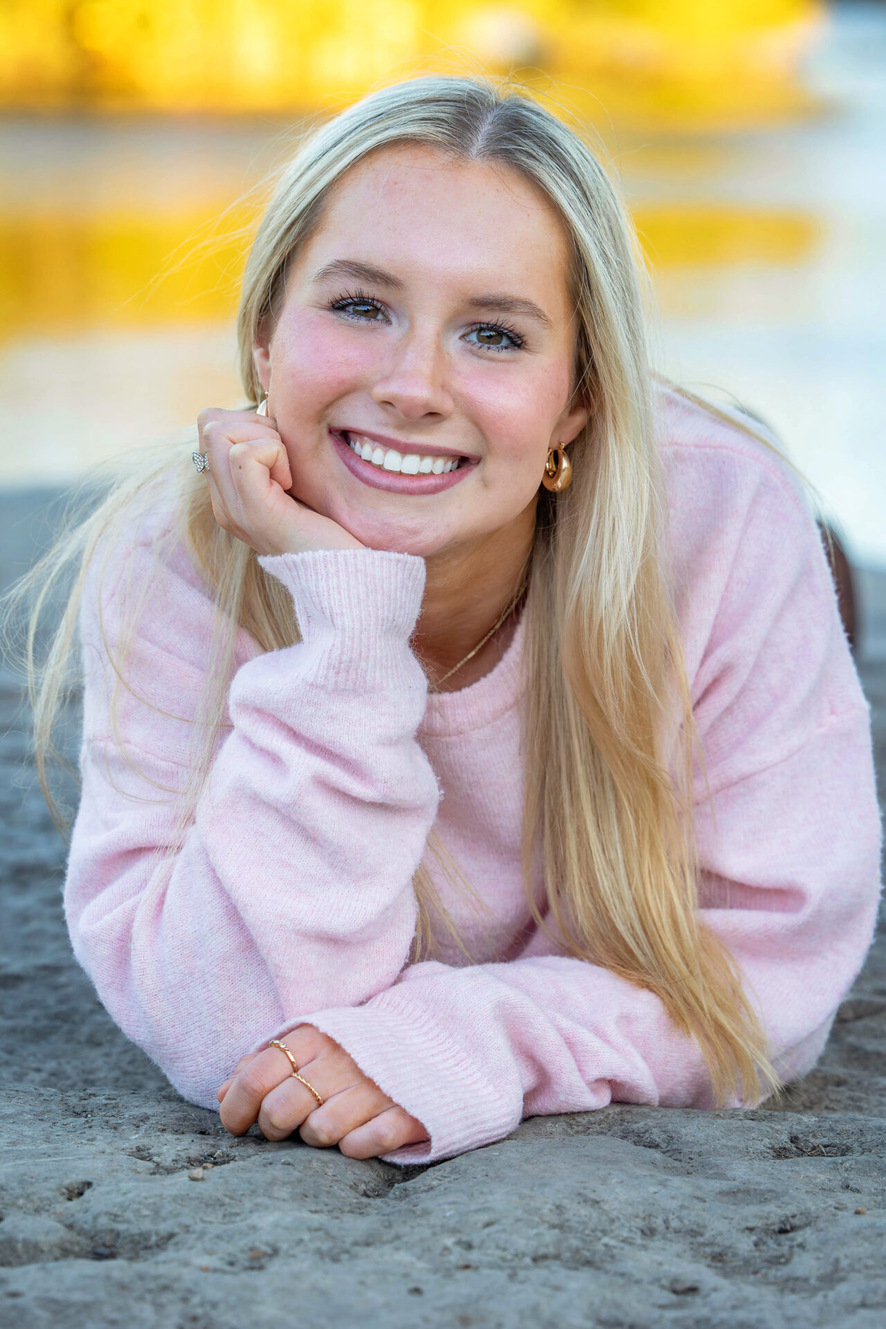 thm_nov_2025_lo_senior_photos_mueller_greenway_075