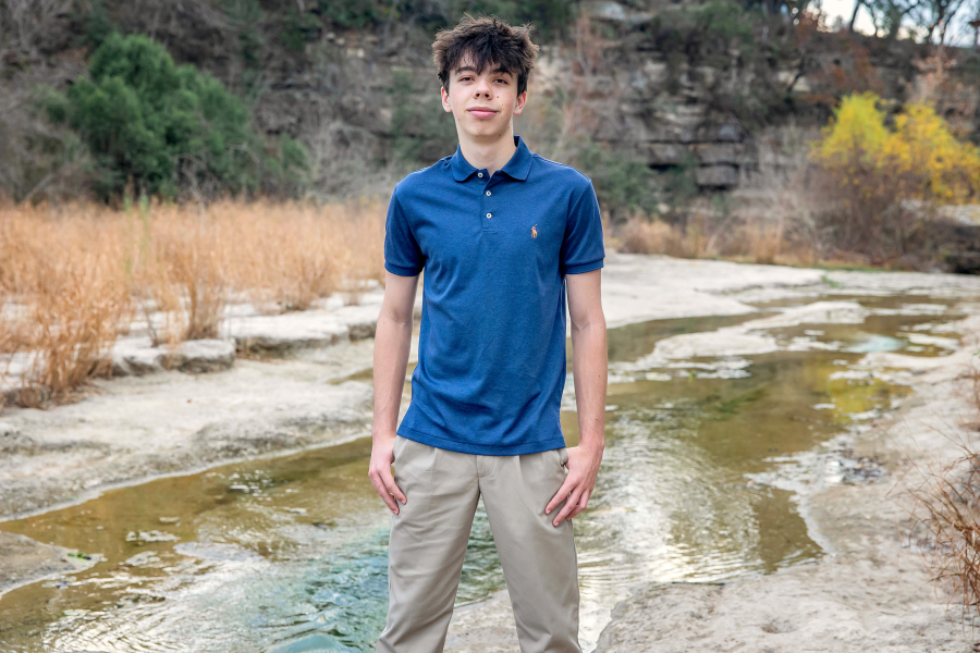 thm_dec_2025_a_family_photos_bull_creek_park_056.webp