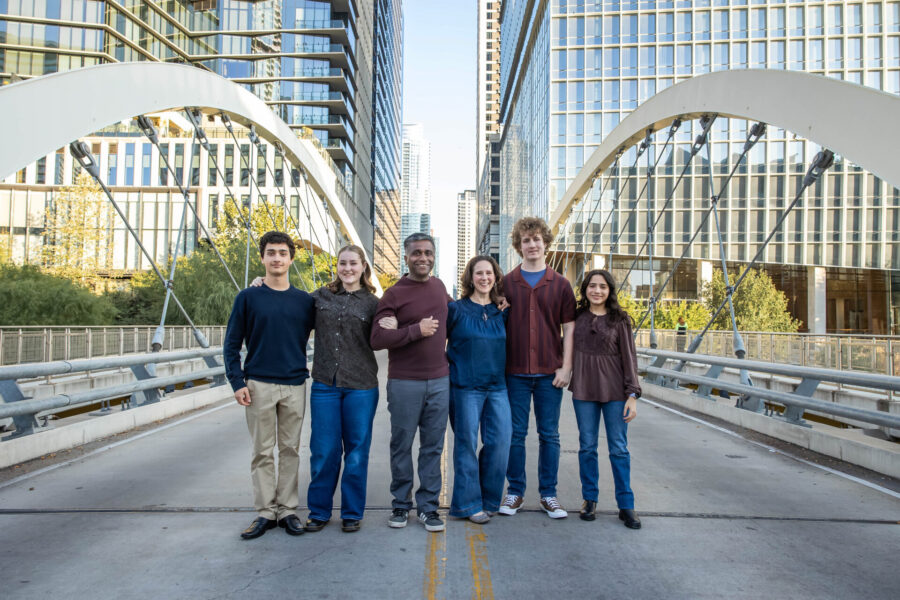 thm_nov_2025_seaholm_family_photos_bw_082