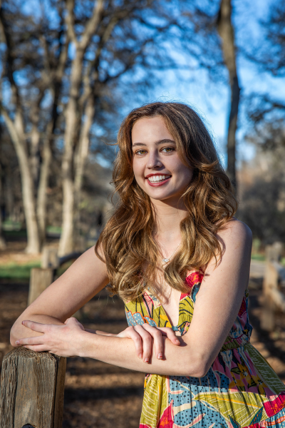 thm_feb-2026-dh-senior-girl-photos-pease-park-006