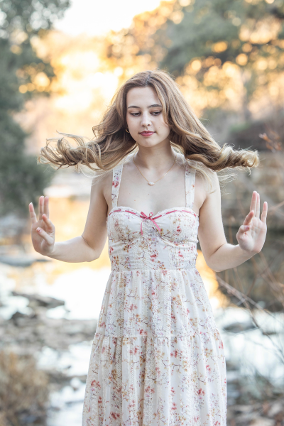 thm_feb-2026-dh-senior-girl-photos-pease-park-049