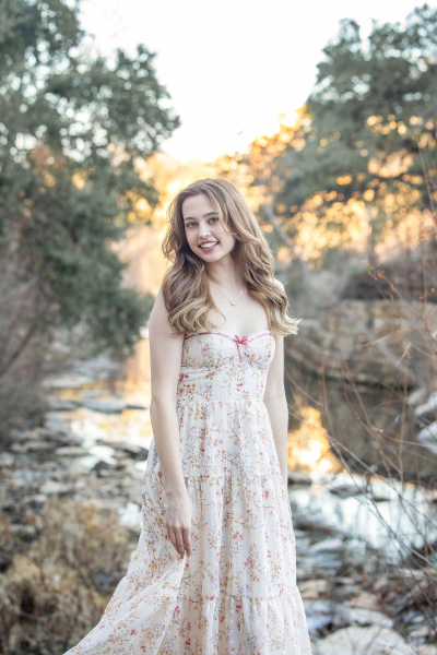 thm_feb-2026-dh-senior-girl-photos-pease-park-051