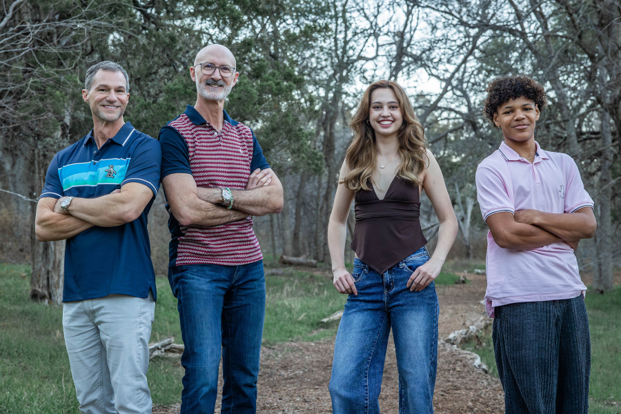 thm_feb-2026-dh-senior-girl-photos-pease-park-085