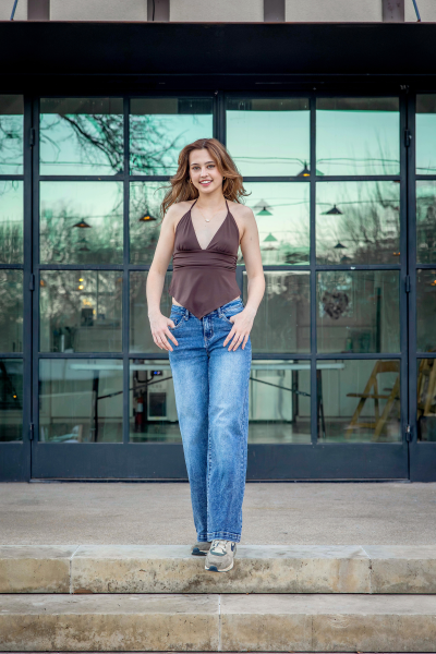 thm_feb-2026-dh-senior-girl-photos-pease-park-115