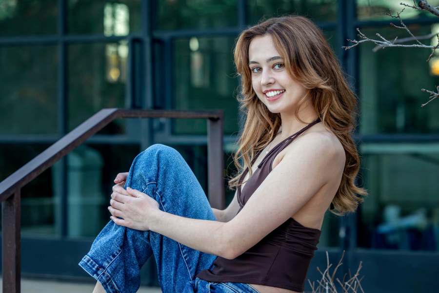 thm_feb-2026-dh-senior-girl-photos-pease-park-120