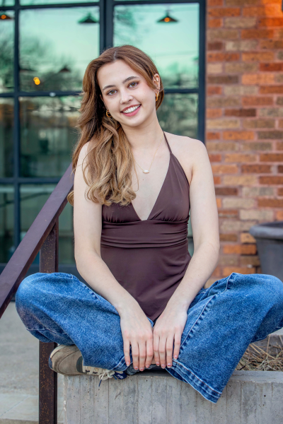 thm_feb-2026-dh-senior-girl-photos-pease-park-122