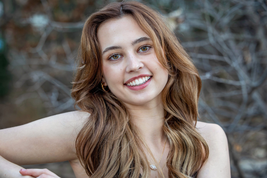 thm_feb-2026-dh-senior-girl-photos-pease-park-125