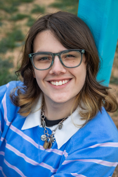 thm_feb-2026-lr-senior-photos-hope-gallery-austin-040