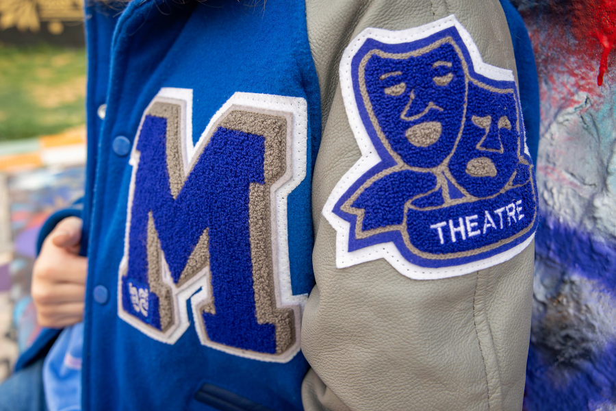 thm_feb-2026-lr-senior-photos-hope-gallery-austin-058