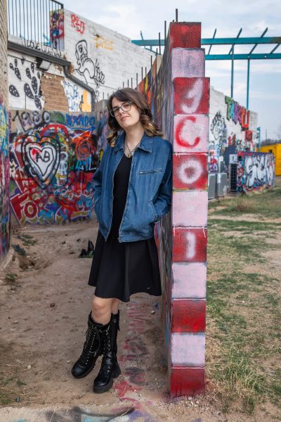 thm_feb-2026-lr-senior-photos-hope-gallery-austin-108