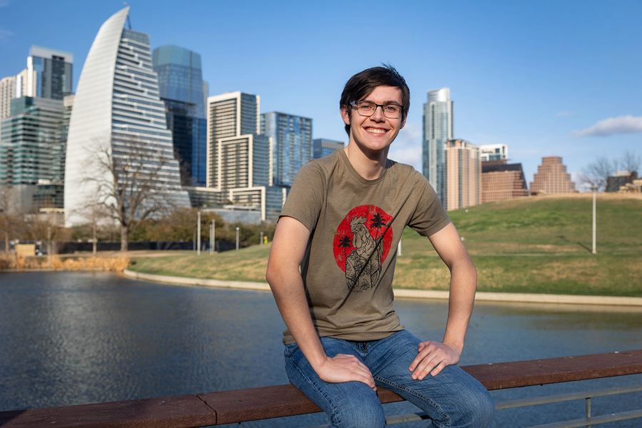 thm_march-2026-br-senior-photos-butler-park-austin-002