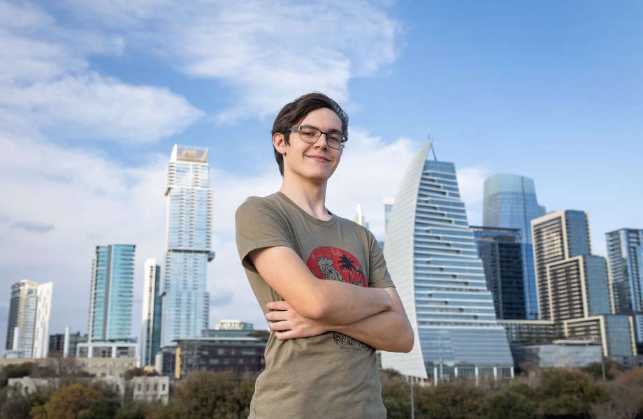 thm_march-2026-br-senior-photos-butler-park-austin-018b