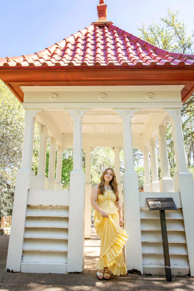 thm_march-2026-rf-senior-photos-zilker-botanical-gardens-060
