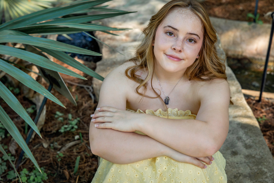 thm_march-2026-rf-senior-photos-zilker-botanical-gardens-099