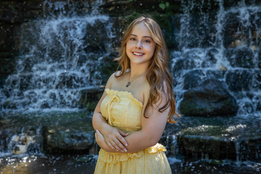 thm_march-2026-rf-senior-photos-zilker-botanical-gardens-110