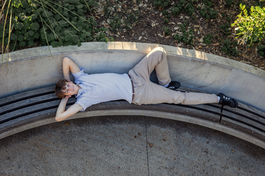 thm_march-2026-tm-senior-photos-waterloo-greenway-park-austin-051