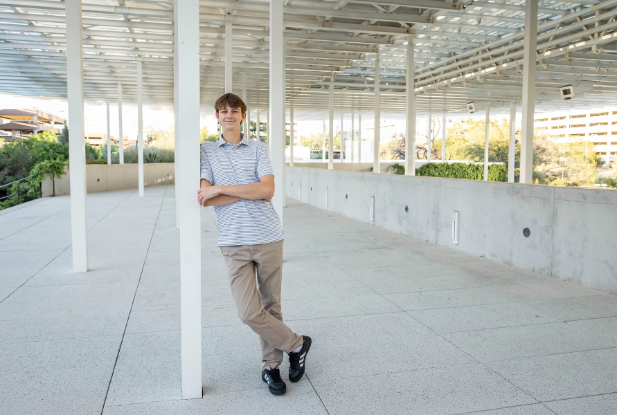 thm_march-2026-tm-senior-photos-waterloo-greenway-park-austin-082