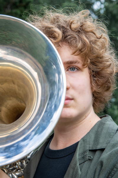 thm_april-2026-bk-pease-park-senior-photos-027.webp
