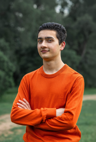 thm_april-2026-brandt-pease-park-senior-photos-023.webp